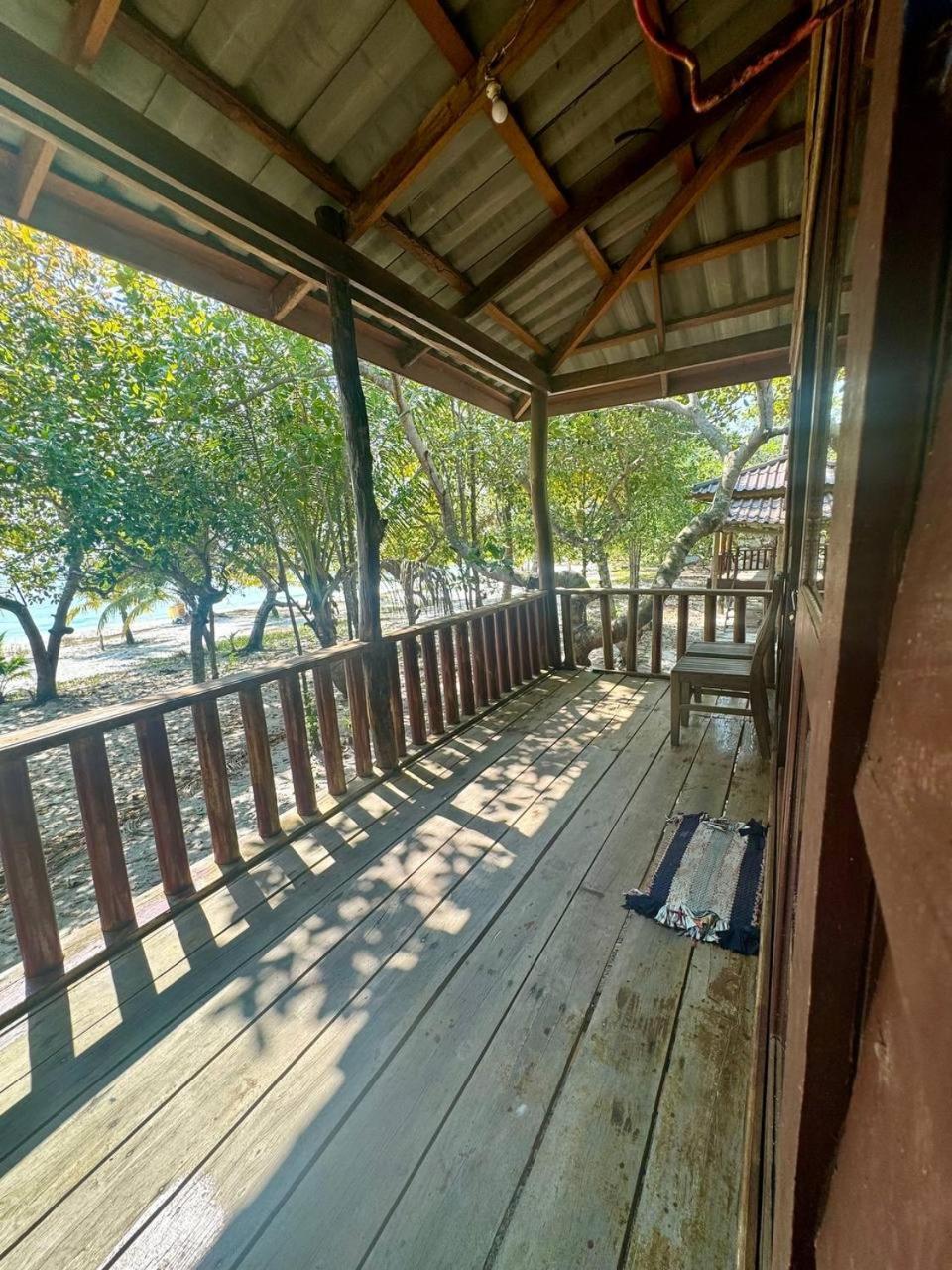 Hostel Rafikis Ostrov Koh Rong Exteriér fotografie